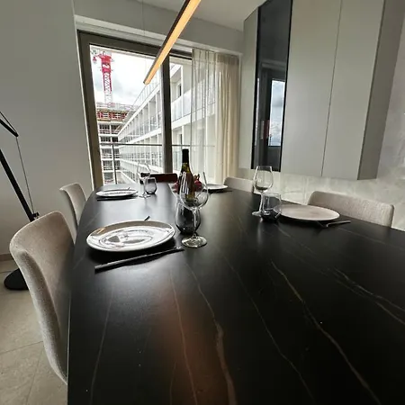 Sky Tower One Apartment