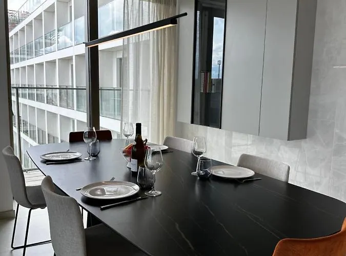 Apartment Sky Tower One *